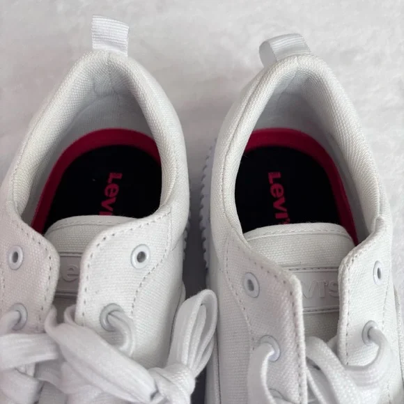 LEVI'S Emma Winter White Low Profile Platform Sneaker--7.5 - Picture 8 of 13